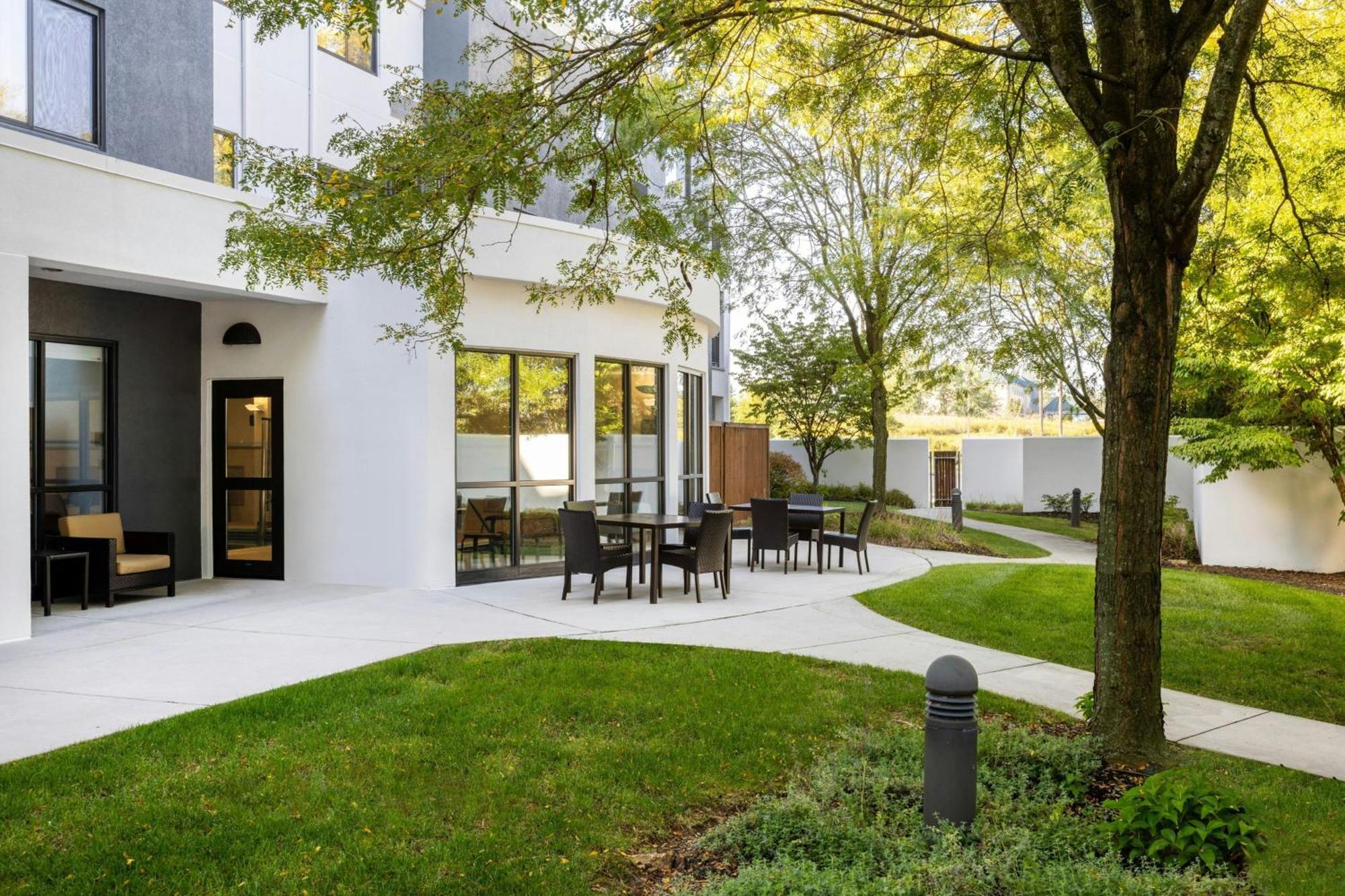 Courtyard By Marriott Harrisburg West/Mechanicsburg Εξωτερικό φωτογραφία